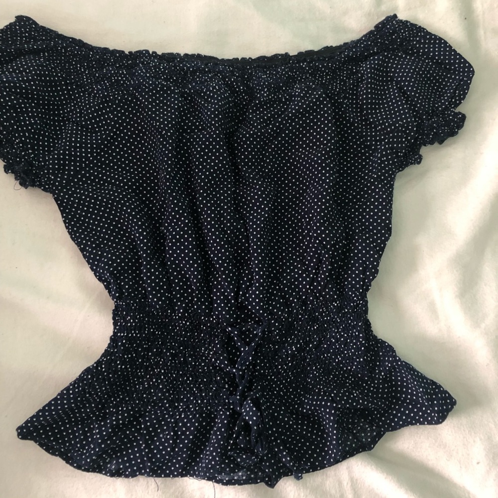 Off the shoulder top🌿